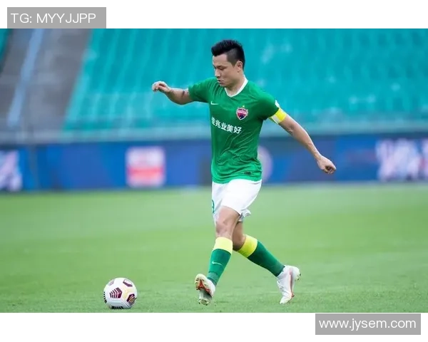 上海羽毛球队在总决赛中以87分稳居积分榜首位展现强劲实力