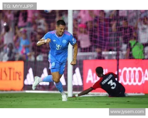 足球明星时尚穿搭揭秘引领潮流的运动风格与品牌选择